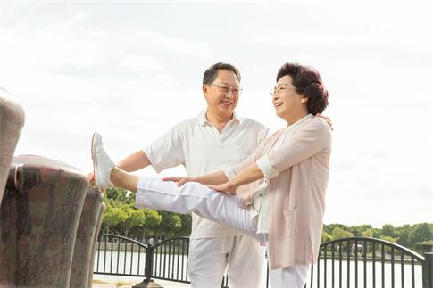 1712446465922017.jpg 攝圖網(wǎng)_501361847_老年人運(yùn)動鍛煉 (企業(yè)商用).jpg
